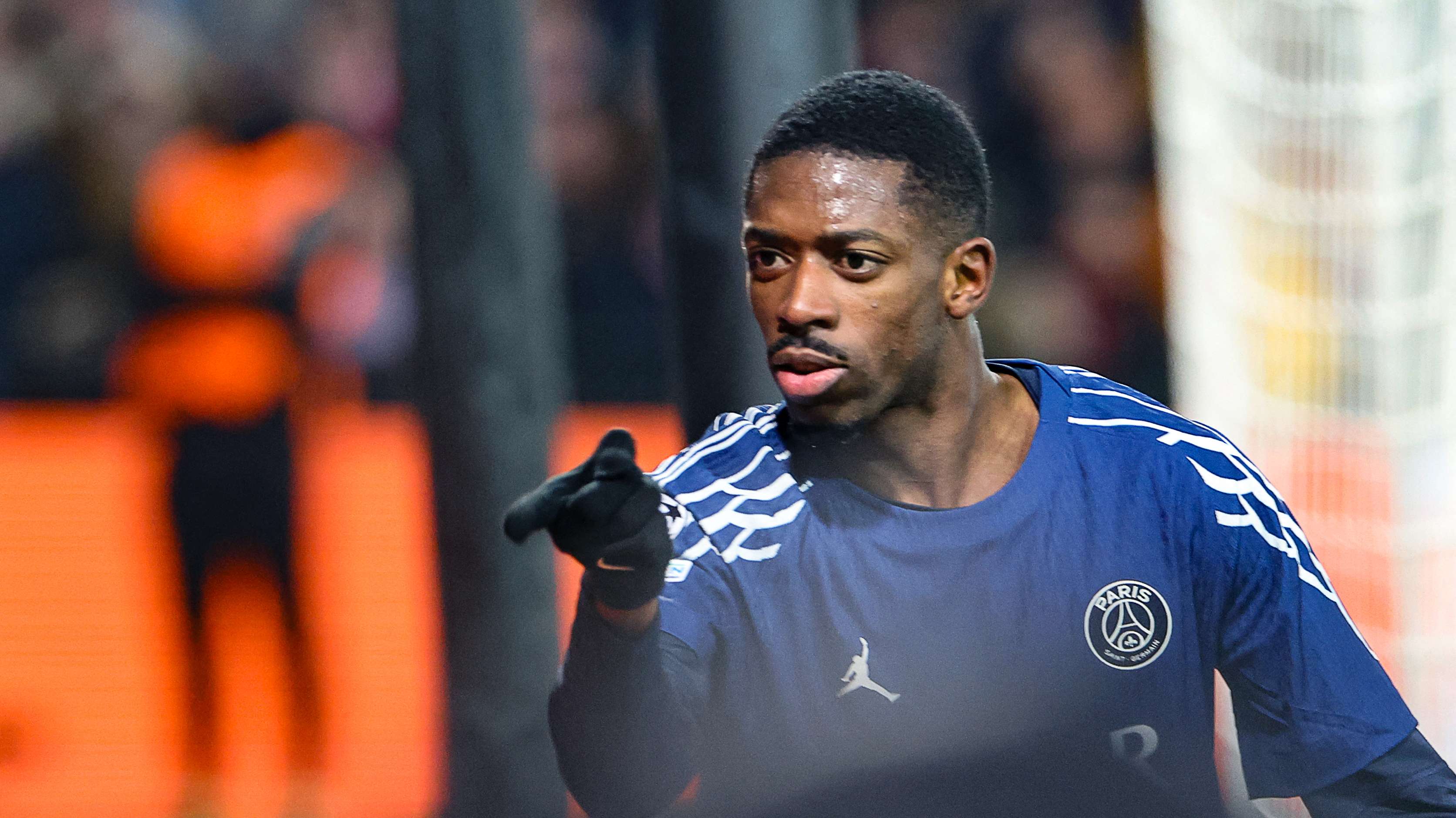 中国队披荆斩棘勇夺世界杯千辛万苦终圆心中梦想